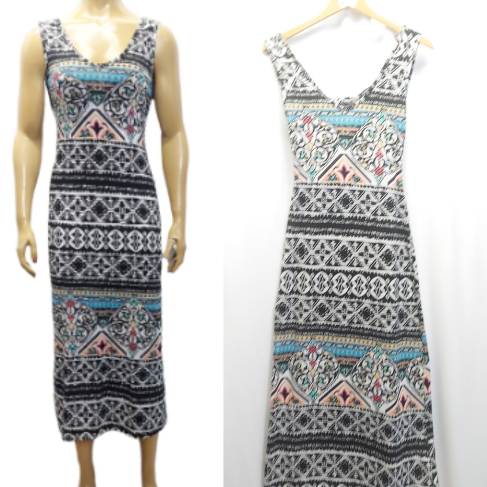Blue Star Abstract Print Open Back Maxi Dress - Picture 2 of 10